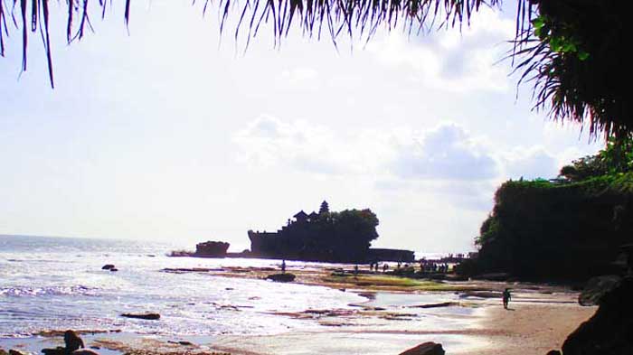 Pura Tanah Lot Menjelang Sore