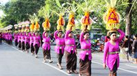 Parade gebogan