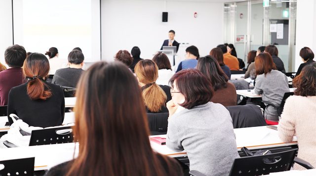 Ilustrasi ruang kelas