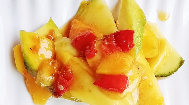 Rujak mangga manalagi