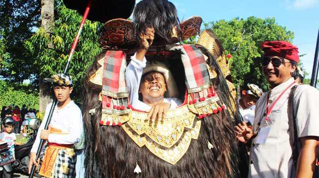 Barong lucu