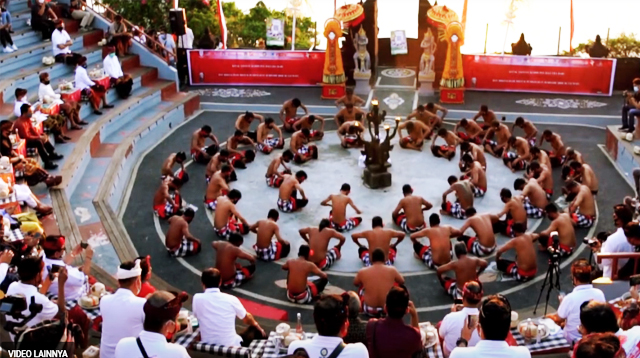 Tari Kecak