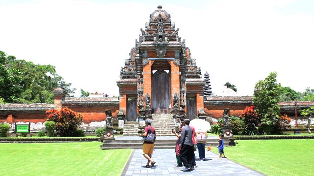 Pura Taman Ayun