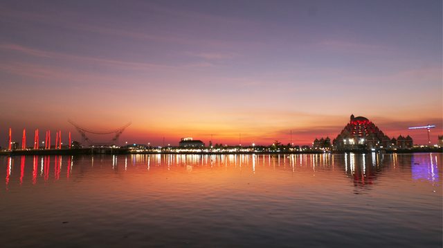 Senja di Pantai Losari