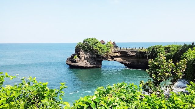 Batubolong Temple