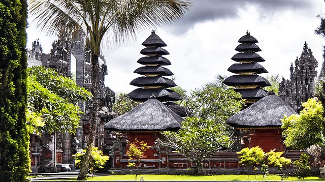 Bangunan pura